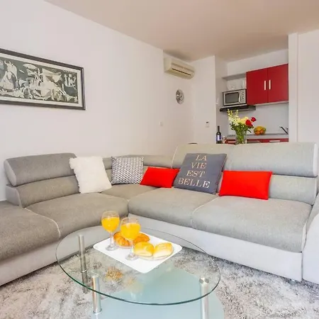 Bella Vista - Cozy With Easy Check-in And Free Parking Apartament