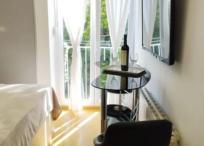 Appartamento Bella Vista - Cozy With Easy Check-in And Free Parking Spalato