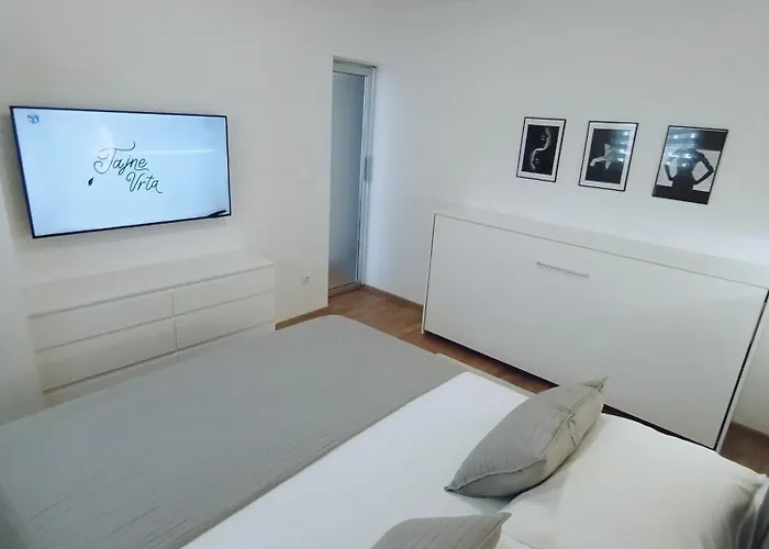 Appartamento Bella Vista - Cozy With Easy Check-in And Free Parking Spalato