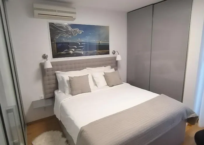 Appartamento Bella Vista - Cozy With Easy Check-in And Free Parking